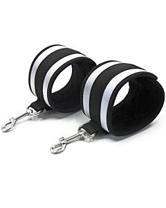 Manette Grigie Bambole Fetish