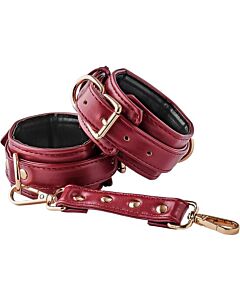 Cavigliere Rosse Fiammeggianti