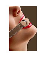 Bavaglio marrone troppo senza aperture