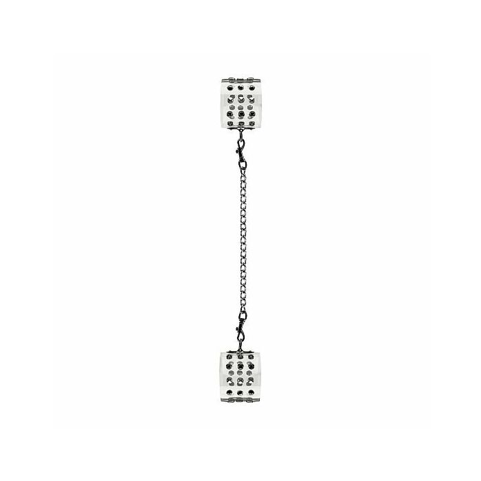 Manette per piedi traslucide con una rivettatura in metallo